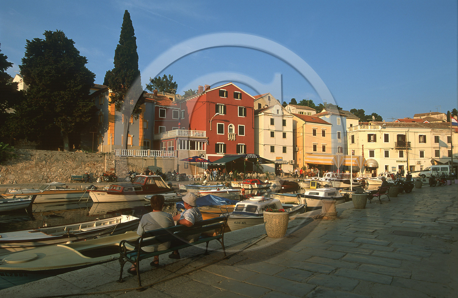 CROATIE. ILE DE LOISINJ. VELI LOSINJ