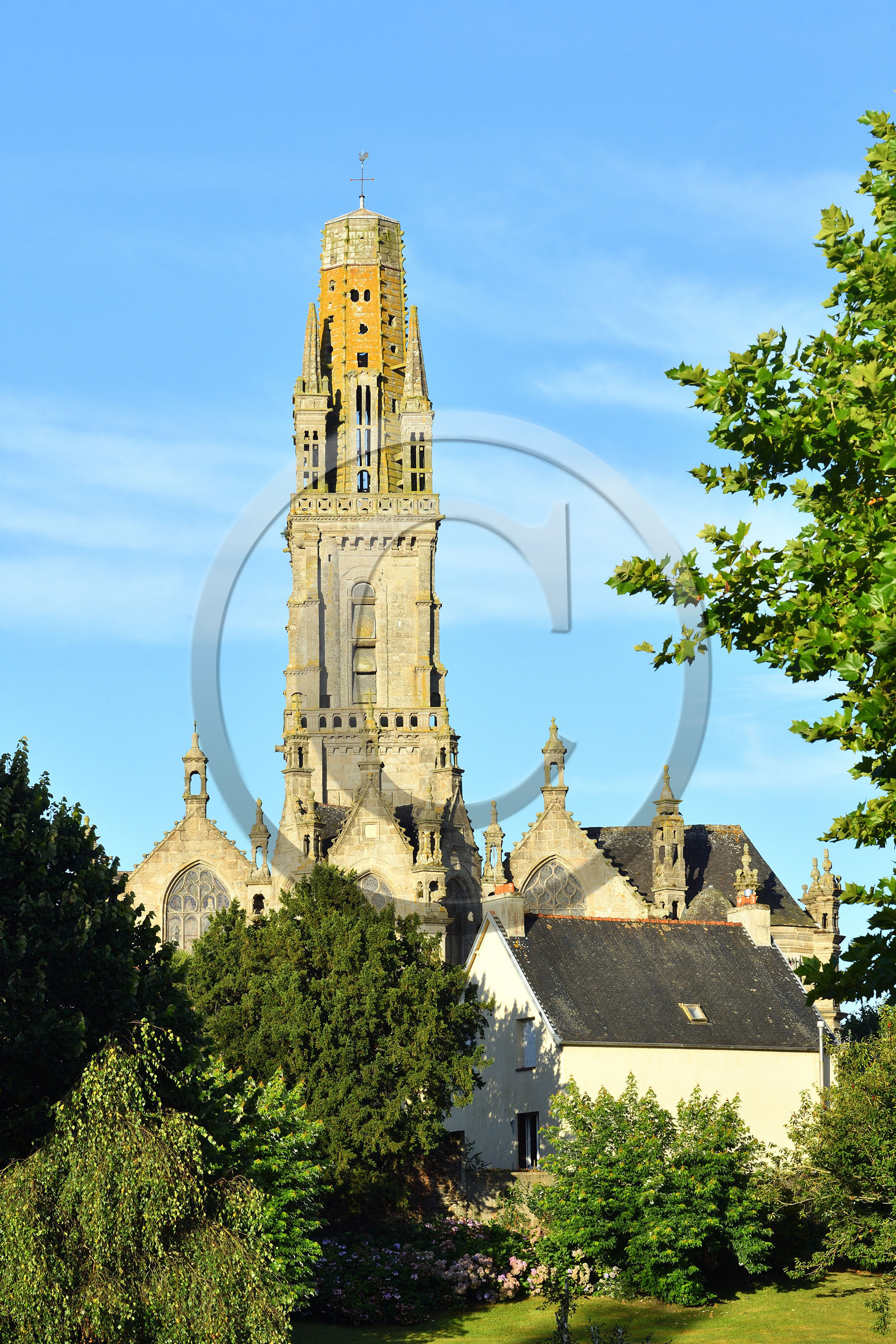 France, Lampaul-Guimiliau