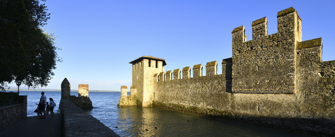 Italie lombardie lac garde sirmione chateau