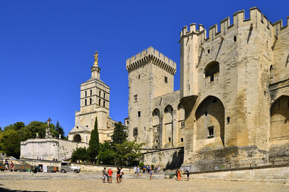 France, Avignon