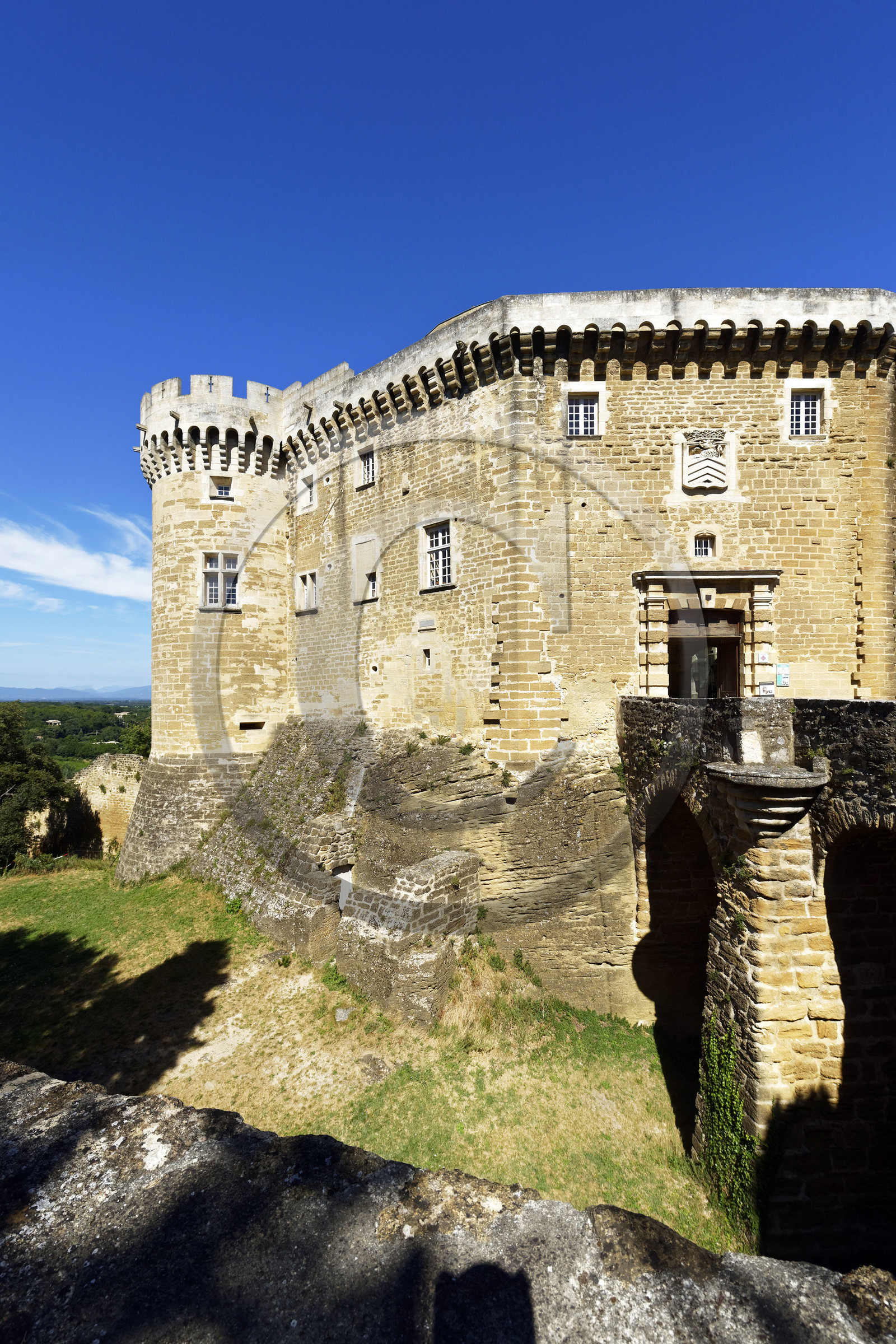 France, Suze la Rousse