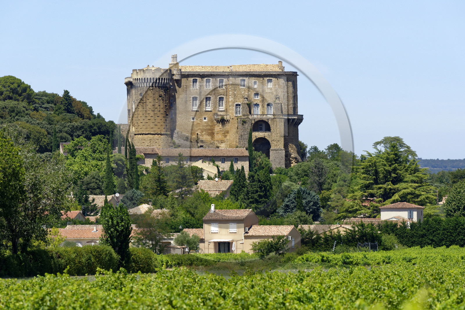 France, Suze la Rousse