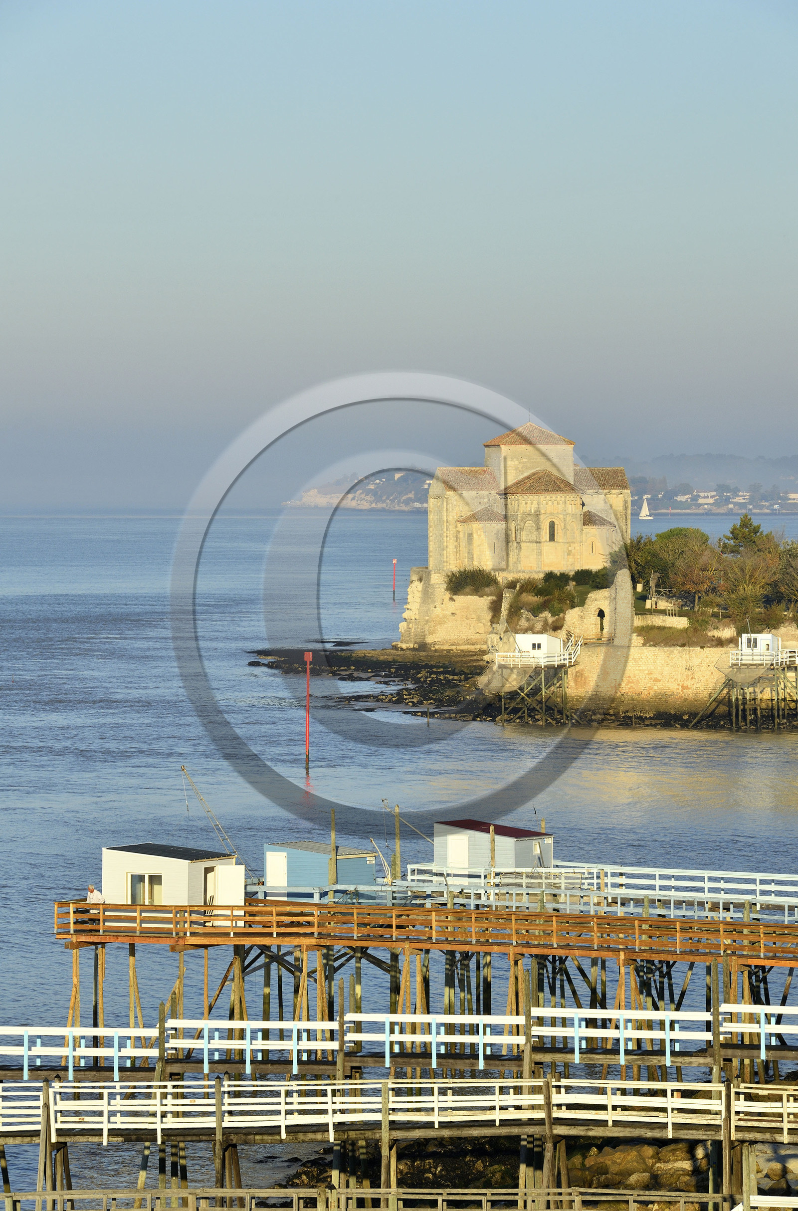 France charente maritime estuaire gironde saintonge talmont sur gironde