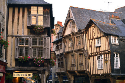 France, Dinan