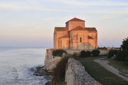 France charente maritime estuaire gironde saintonge talmont sur gironde