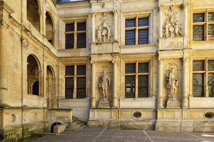 France, Caen