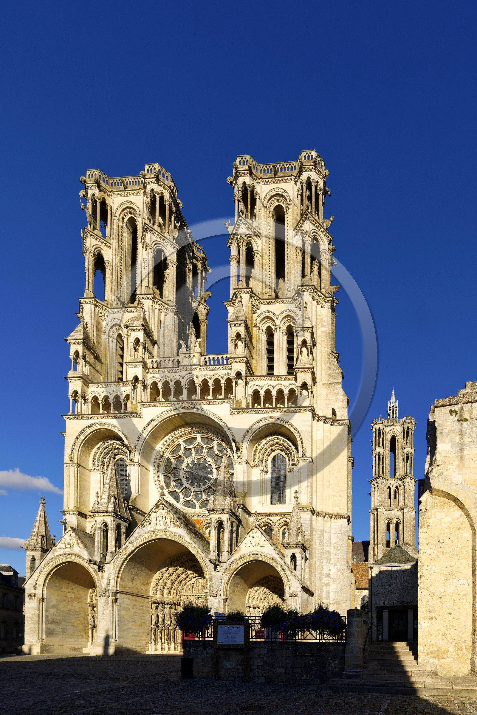 France, Laon